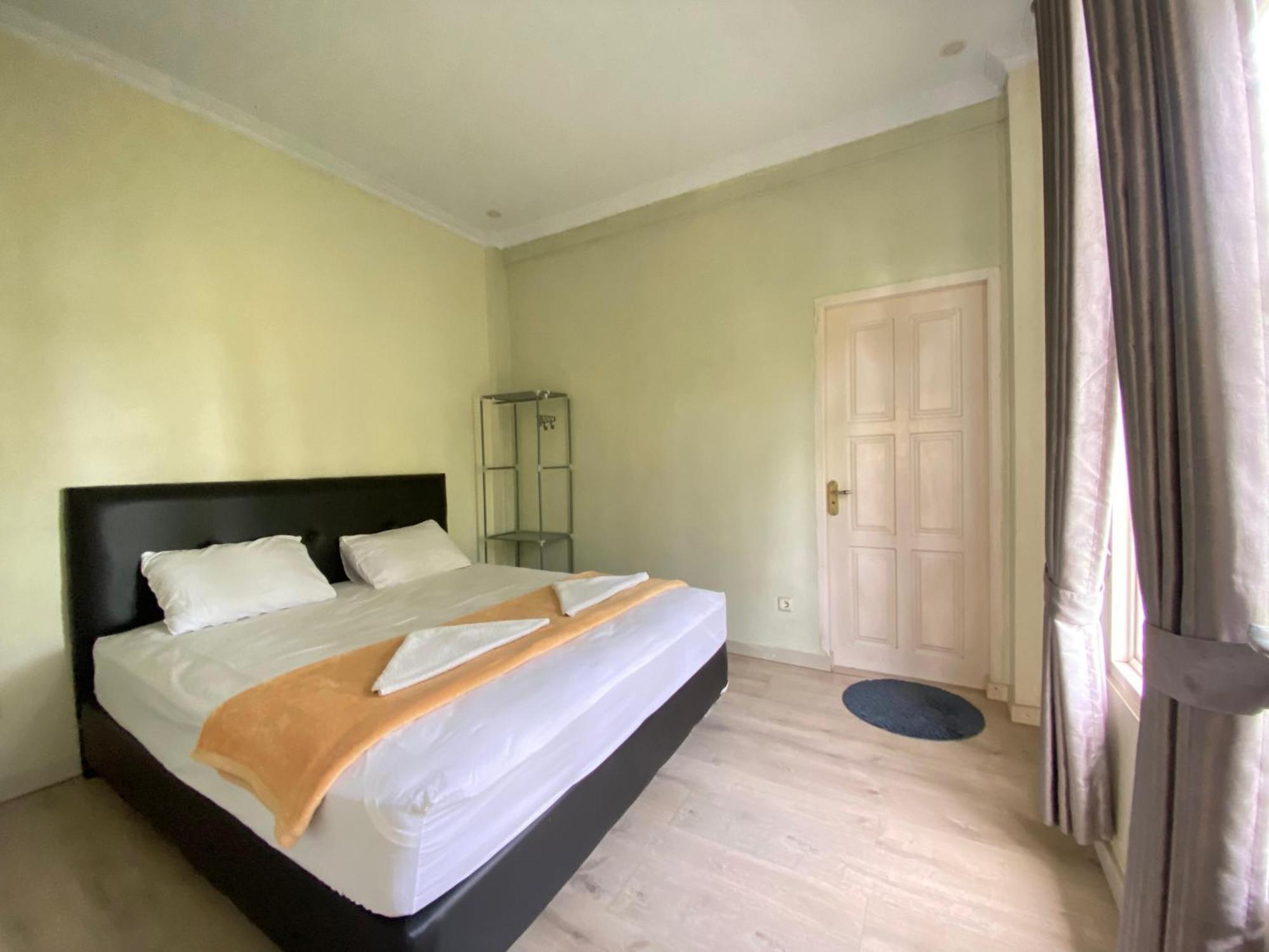 A Spacious Tropical 4 Bedrooms With Bathrooms Villa Marion Tomohon With The View Of Gunung Lokon Exterior foto