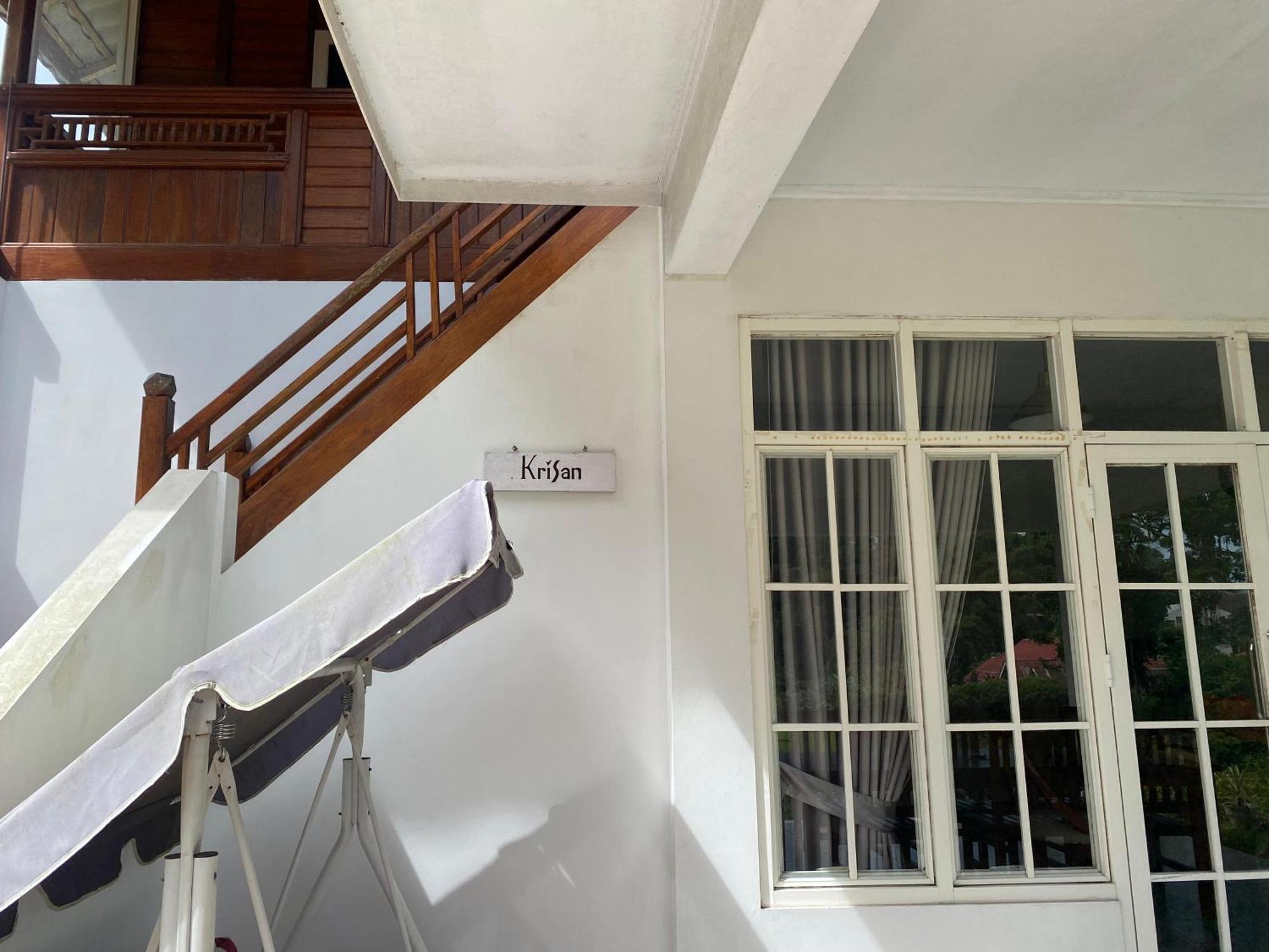A Spacious Tropical 4 Bedrooms With Bathrooms Villa Marion Tomohon With The View Of Gunung Lokon Exterior foto